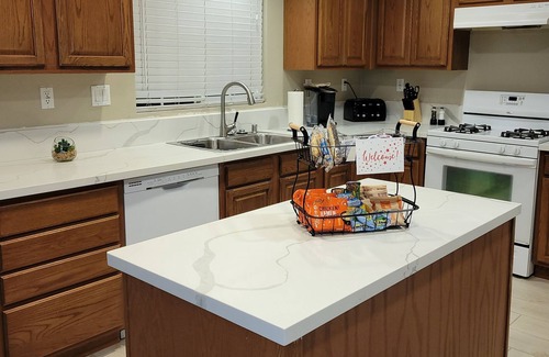 Tehachapi Casa | Beautiful Large Home
