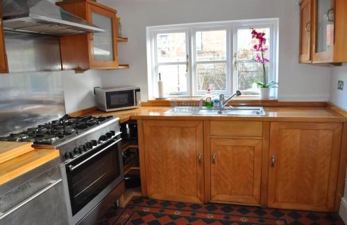 Clifton Casa | Beautiful large victorian waterfront house