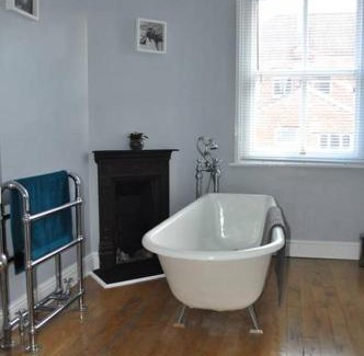 Clifton Casa | Beautiful large victorian waterfront house