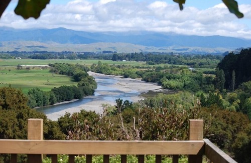 Masterton Casa | Hermosa casa de campo en el río Ruamahanga