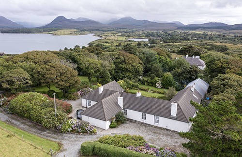 Moyard Casa | Beautiful Lodge on Wild Atlantic Way in Connemara, County Galway, Ireland