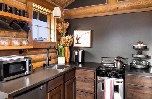 Livingston Cabina | Beautiful Log Cabin in Paradise Valley, Montana