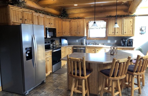 Hill City Casa | Beautiful Log Home in Hill City, South Dakota
