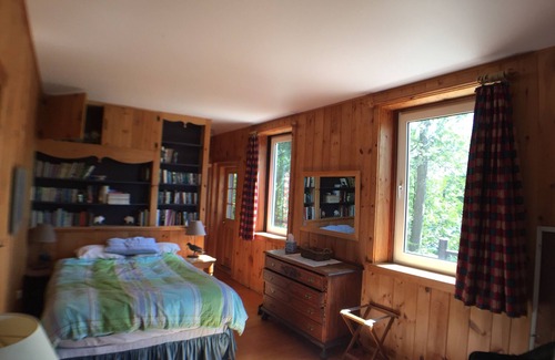 Greenville Cabina | Hermosa Log Lakefront Lodge w / Cove, playa, muelle y Boathouse