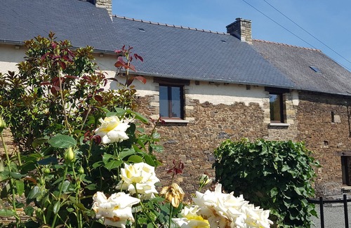 Evran Casa | Hermosa casa larga con piscina privada cerca de Dinan, Dinard y St-Malo
