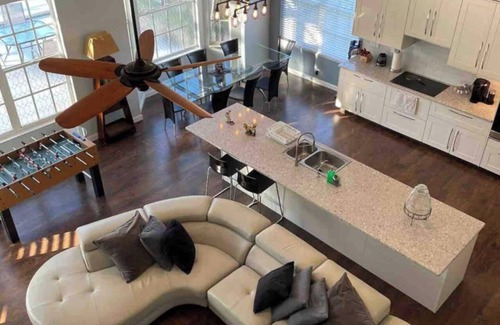 Kissimmee Casa | Beautiful Luxurious home in Orlando w Private Pool
