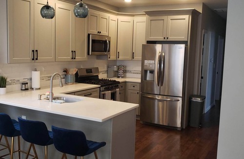 Paterson Apartamento | ✔Beautiful Luxury Apartment ✔15 mi from American Dream Mall & Prudential Center.