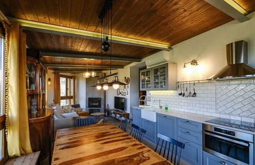 Biosca Cabaña | Preciosa casa rural de lujo en el corazón de Cataluña para 22 personas