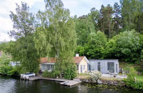 Hasthagen Cabina | Beautiful luxury family home surrounded by nature and water and only 15 minutes from city center