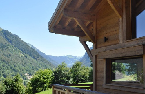 Essert-Romand Chalet De Esquí | Hermoso, independiente y lujoso chalet, de nueva construcción, bañera de hidromasaje al aire libre, excelentes vistas