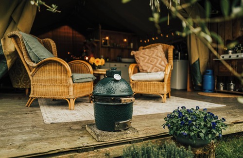 Nieuwediep Cama Y Desayuno | Beautiful luxury furnished tent in the countryside