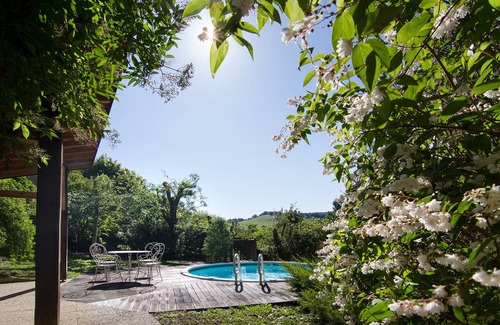 Caylus Casa | Hermosa mansión con piscina y jardín al borde del pueblo medieval.