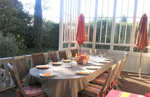Cadillac Casa | Hermosa casa con jardín y piscina privada ds viñedo de Burdeos