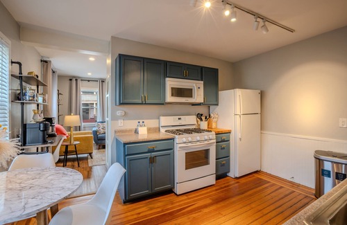 Wanskuck Apartamento | Beautiful Mid-Century Modern Apartment in Prov.