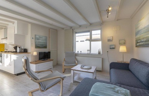 Sint Maartenszee Casa | Beautiful, modernly furnished bungalow at walking distance from the beach.