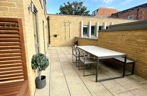 Upper Clapton Apartamento | Beautiful modern 2 beds apartment with terrace.