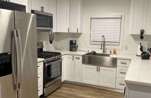 Los Angeles Casa | Beautiful Modern 3-bedroom house in phenomenal Los Angeles - Hyde Park with AC
