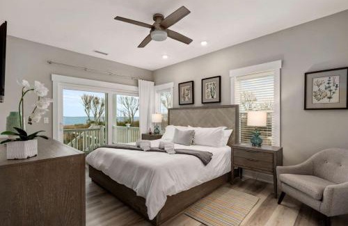 Corolla Casa | Beautiful Modern Beach House for Large Family Vacations with Incredible Views for an Unforgettable Coastal Getaway in Corolla, North Carolina