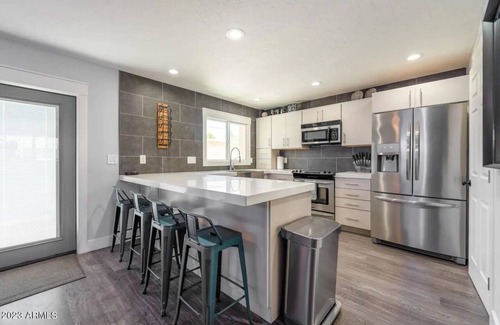 Casa Granada Townhouses Condominio | Beautiful Modern Condo Walking Distance to Old Town Scottsdale