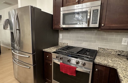 Fairburn Casa | Beautiful Modern Home near Downtown and Airport
