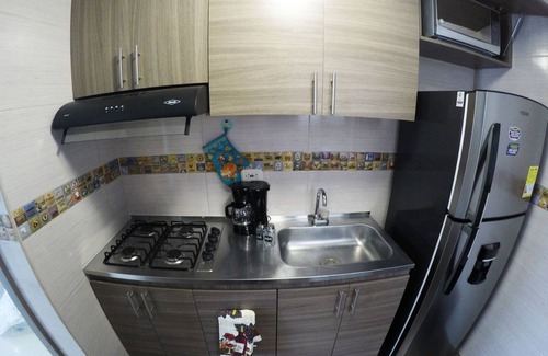 Kennedy Apartamento | Hermoso apartamento nuevo y moderno! Cerca del aeropuerto Wi-Fi Netflix
