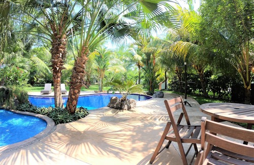 Monterrico Casa | Beautiful Monterrico Home MR047