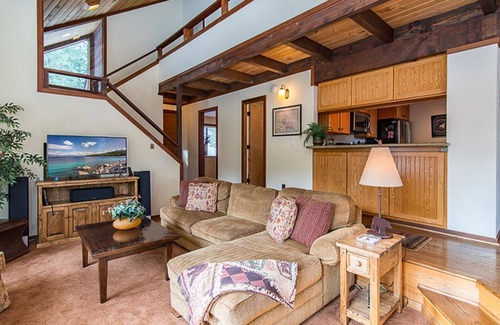 Alpine Meadows Casa | Hermosa casa de montaña (no para alquiler de esquí)
