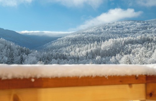 Przesieka Chalet De Esquí | Beautiful mountain house by the river with panoramic views of the Giant Mountains