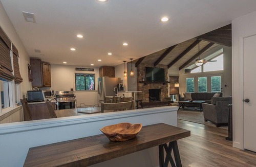 Roaring Gap Casa | Beautiful Mountain Getaway