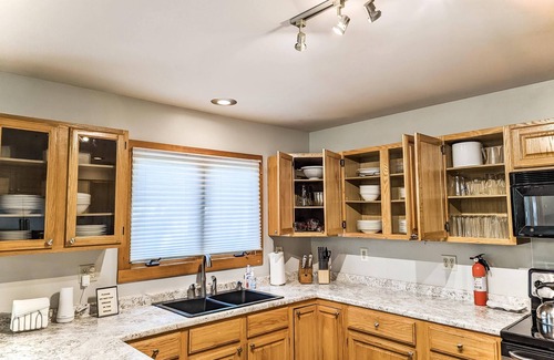 Weaverville Casa | Hermoso chalet de montaña con entradas de Navidad de $ 70 BILTMORE