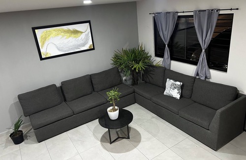 Tlajomulco de Zuniga Casa | HERMOSA CASA NUEVA CON JACUZZI PRIVADO