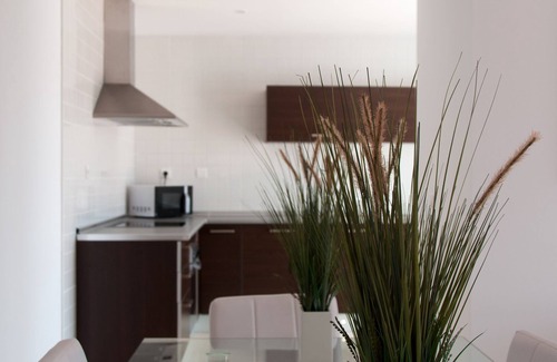 Istan Apartamento | Hermoso apartamento dúplex nuevo de 3 camas - Bañera de hidromasaje - 6 minutos Banus - Golden Mile