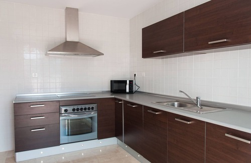 Istan Apartamento | Hermoso apartamento dúplex nuevo de 3 camas - Bañera de hidromasaje - 6 minutos Banus - Golden Mile