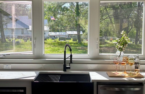 Blacksburg Casa | Beautiful new 3 bed/ 3.5 bath home minutes from VT and downtown Blacksburg.