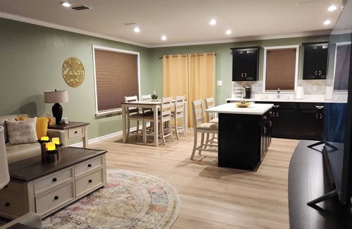 Elizabeth City Casa | Beautiful new 3 bedroom townhome in Elizabeth City.