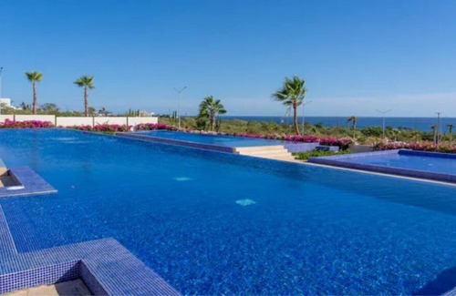 Colonia El Progreso Condominio | Beautiful NEW condo, best arch view and Location