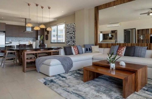 Colonia El Progreso Condominio | Beautiful NEW condo, best arch view and Location
