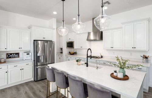 Rovey Farm Estates Casa | Beautiful new home. Walk to the stadium!!!