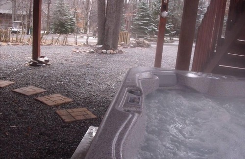 Gouldsboro Chalet De Esquí | Hermoso nuevo Pocono Chalet! ¡Espera a ver este!