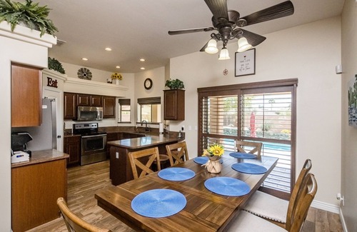 Lake Havasu City Casa | Nuevo Custom Resort Pool home w / RV Gar. Todo nuevo por dentro / por fuera.