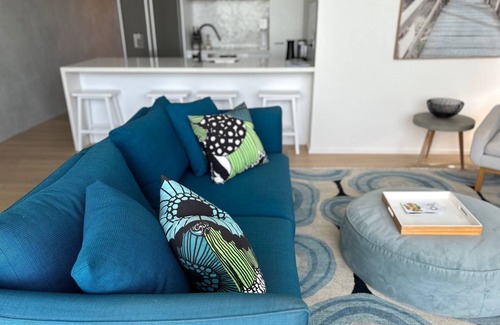 Barwon Heads Apartamento | Beautiful new village apartment with roof deck- stone bath, 360 views & more
