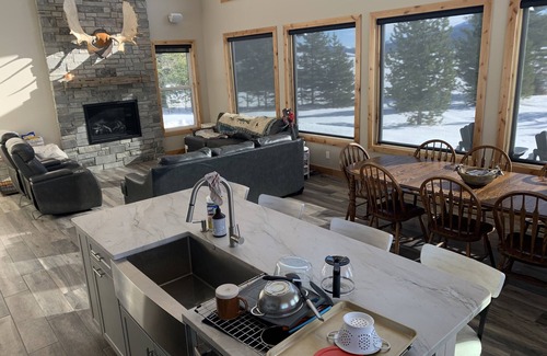 Georgetown Cabina | Beautiful New Waterfront Cabin with Sauna!