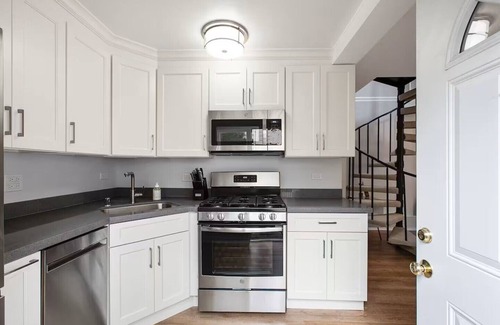 Noe Valley Cabaña | Beautiful Noe Valley 2BR Cottage - San Francisco Life Real Estate