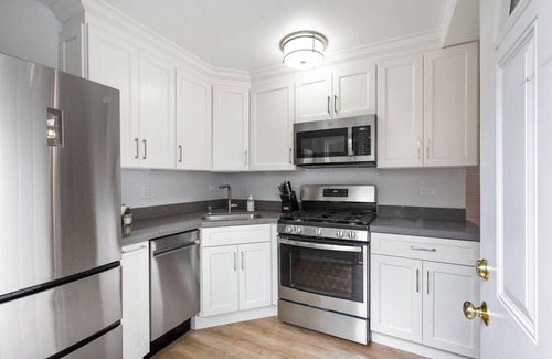 Noe Valley Cabaña | Beautiful Noe Valley 2BR Cottage - San Francisco Life Real Estate