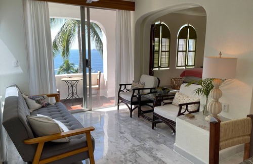 Peninsulas de Santiago Condominio | Beautiful Ocean & Beach View Condo