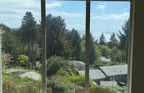 Westhaven-Moonstone Apartamento | Beautiful Ocean View Apartment by Moonstone Beach