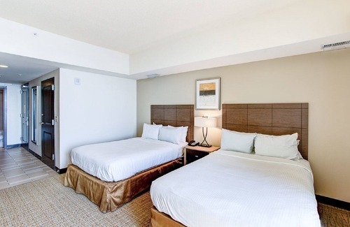 Northeast Virginia Beach Complejo | Hermosa suite de lujo de 2 dormitorios frente al mar en Oceanaire Resort, complejo exclusivo
