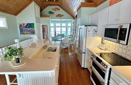 Sea Dreams Cabaña | Hermosa casa frente al mar con piscina y ascensor - No fumadores