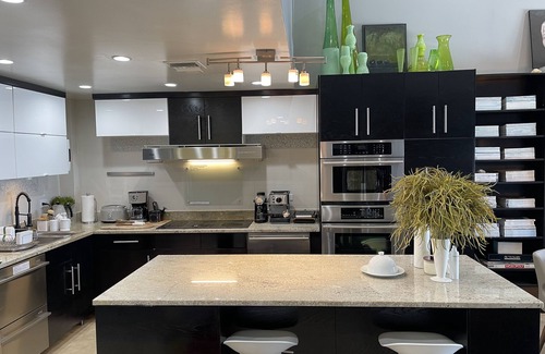 Seven Mile Beach Condominio | Nuevo en el mercado, condominio frente al mar de 3 camas en la playa de Seven Mile