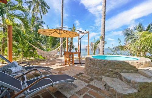Puerto Vallarta Cabina | Bamboo Cabaña (Oceanfront with Private Pool)